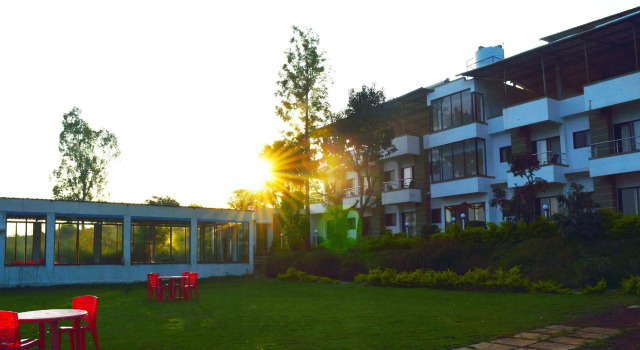 Hotel Bella Valley, Забронировать Отель Отели штата Махараштры с завтраком, Завтраки