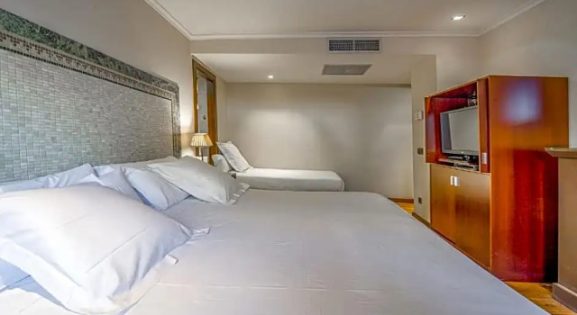 Номер Deluxe с балконом Roc Blanc Hotel & Spa