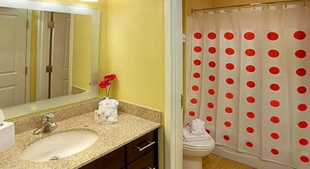 Четырёхместный люкс с 2 комнатами Towneplace Suites by Marriott Cleveland Westlake