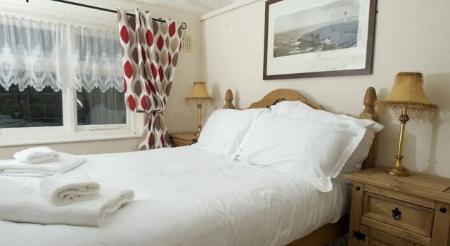 The Endeavour, Book Hotel Whitby 