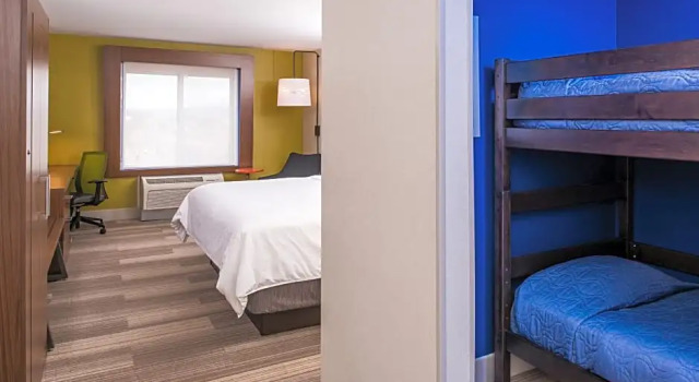 Четырёхместный люкс Holiday Inn Express Sierra Vista by IHG