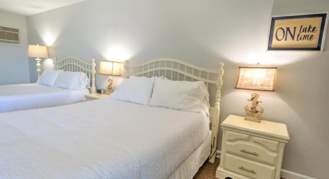 Двухместный номер Standard East Shore Lodging