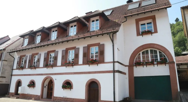 Ferienwohnungen Ries, Boek Hotel Eußerthal Duitsland
