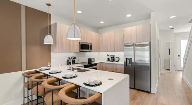 Апартаменты Upstay Pristine 3BR Home With Private Pool BBQ