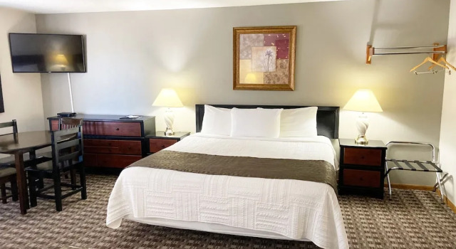 Люкс Burke Inn Motel & Suites