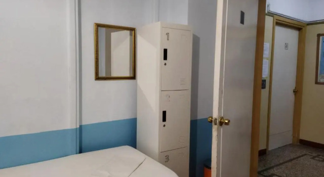 SAN REMO HOSTEL, Забронировать Хостел Хостелы Афины, рядом с Университет Афин, Хостел