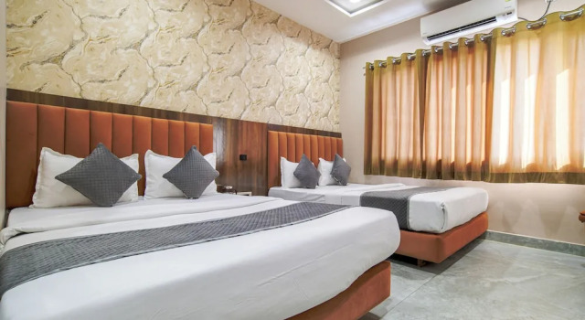 Четырёхместный номер Superior Hotel Miracle