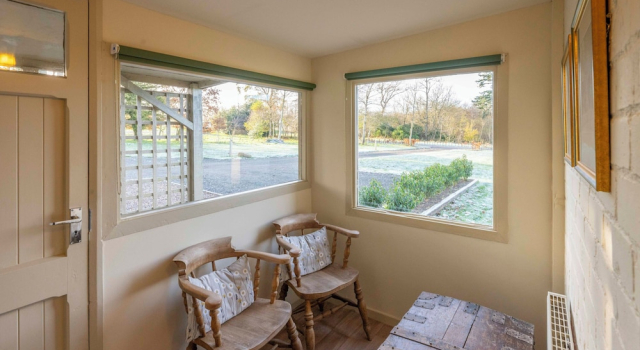 Коттедж Gamekeepers Cottage at Rosebery Steading
