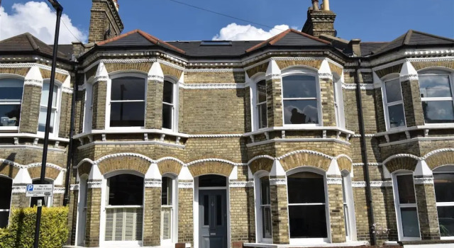 5 Bedroom House With Patio in Brixton