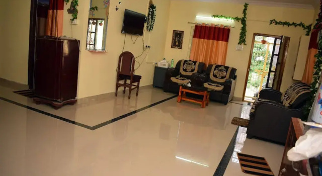 Venkateswara Stay Home, Rezerwuj Dom wakacyjny Hotele w Andhra Pradesh z parkingiem, Parking