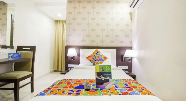 FabHotel Rekha Residency Rajajinagar, Rezervovat Hotel Hotely v Bangalore s parkováním, Parkování