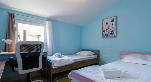 Cozy Three Bedroom Apartment With Terrace in Zadar