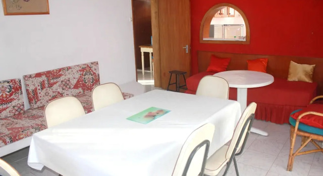 Apartment With 2 Bedrooms in Pereybere, With Enclosed Garden and Wifi, Rezervovat Apartmán Hotely v Pereybere s bazénem, Bazén