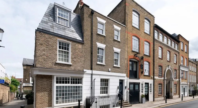 Lavish and Luxurious Chelsea Home, Забронировать Отель Лондон Большой Лондон, рядом с Здание «Мишлен Хауз»
