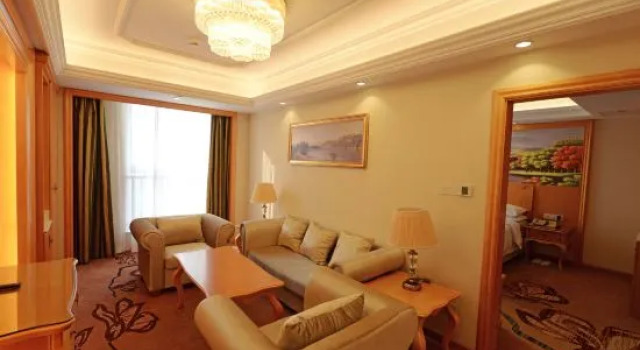 Люкс Standard Vienna International Hotel
