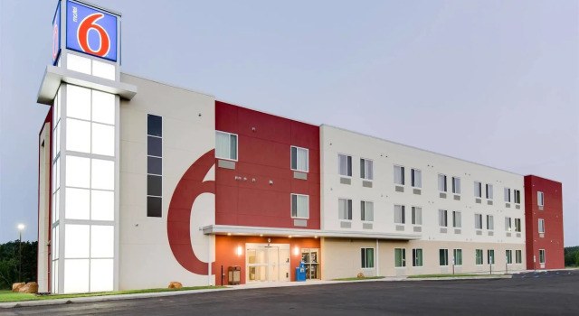 Motel 6-Poplar Bluff, MO, 预订 汽车旅馆 波普拉布拉夫 奥索卡
