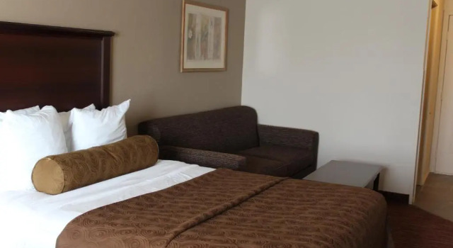 Номер Standard с видом на озеро Best Western Plus Concord Inn