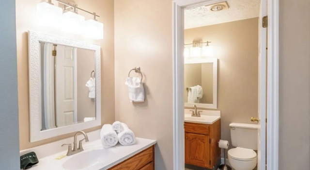 Номер Comfort Road Creek Inn