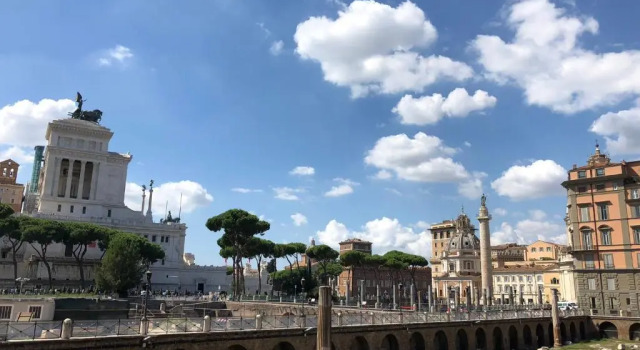 Студия RHOMENJOY Open Space Colosseo