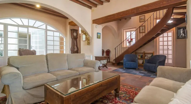 Villa El Terreno in Palma de Mallorca, Rezerwuj Willa Hotele w Majorka z parkingiem, Parking