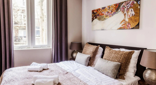 Livia's Hideaway: Elegant Canal, Забронировать Отель Амстердам 