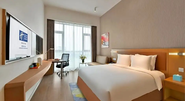 Двухместный номер Superior Holiday Inn Express Chengdu Huanhuaxi by IHG