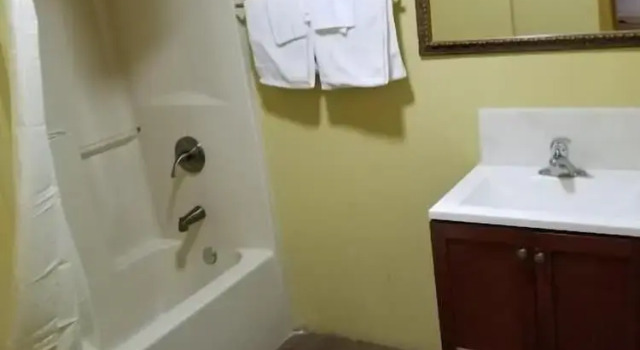 Четырёхместный номер Standard Budget Motel