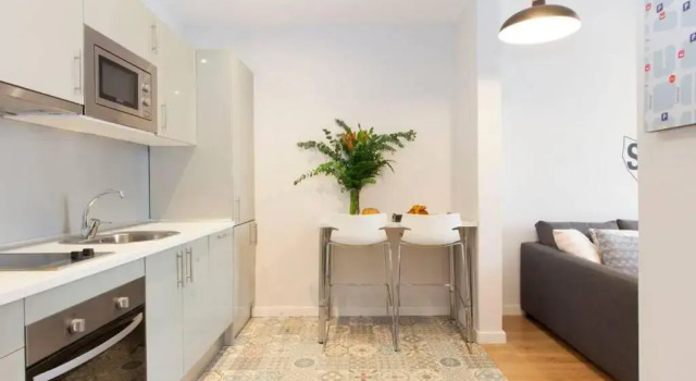 Stylish and centric 2-bedroom apartment in Eixample &Terrace P2, Забронировать Апартаменты/квартира Эшампле Барселона, рядом с Jove Regina Theatre