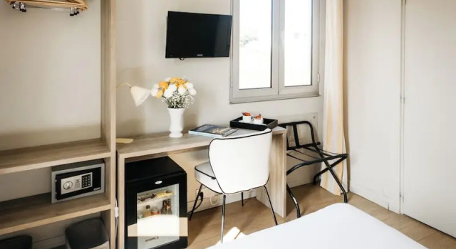 Номер Economy Hôtel Le Petit Castel