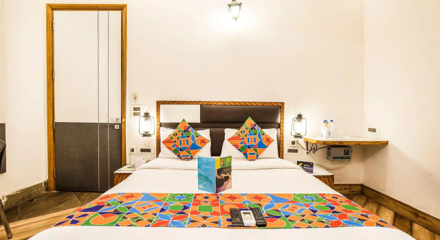 Номер Deluxe FabHotel Infinity Nest Sushant Lok