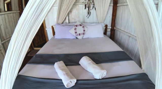 Cosmos Bungalows, Rezerwuj Hotel Bira 