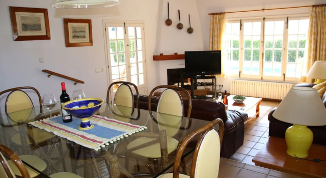 3 makuuhuonetta Villa G Rentals Villa Binigo