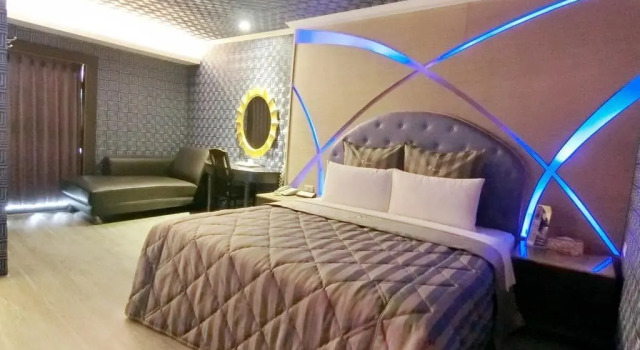 Full Moon Boutique Motel, Prenota Motel Hotel economici a Hsinchu