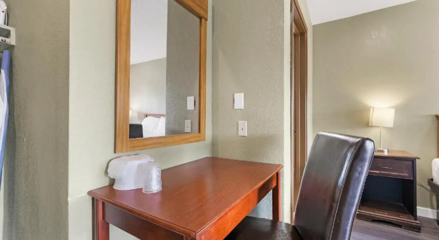 Двухместный номер Standard Safari Inn - Chico