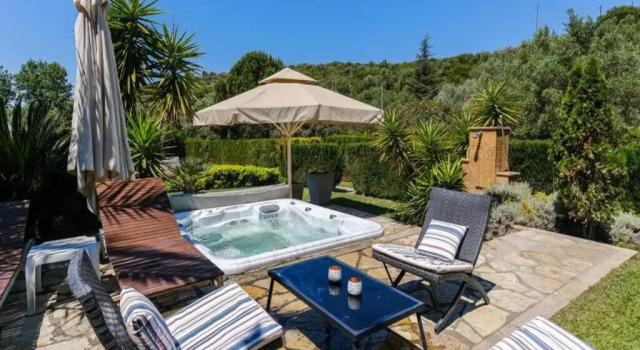 Вилла Escape to Paradise - Experience Luxury and Serenity at Villa Elina in Sithonia