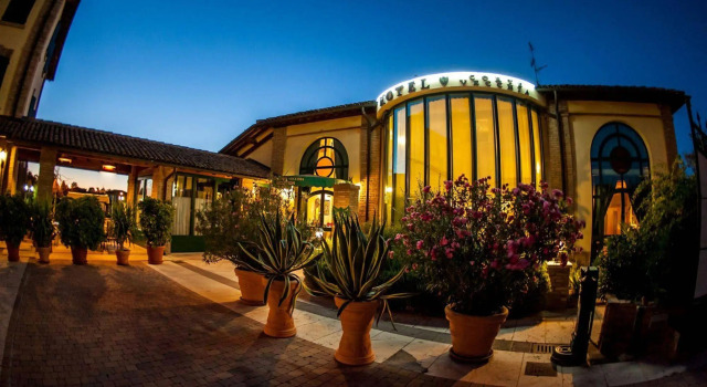 Hotel Corte Vecchia, Забронировать Отель Сан-Просперо Эмилия-Романья