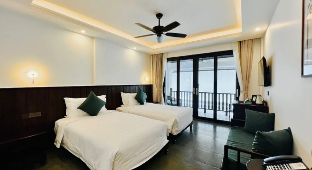 Двухместный номер Deluxe с видом на бассейн Manyo Hotel and Resort