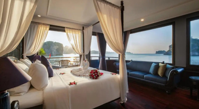 Люкс с видом на океан Rosy Cruises