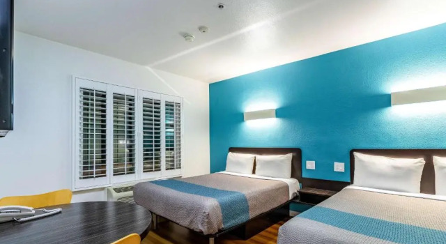 Люкс Deluxe Motel 6-Fountain Valley, CA - Huntington Beach Area