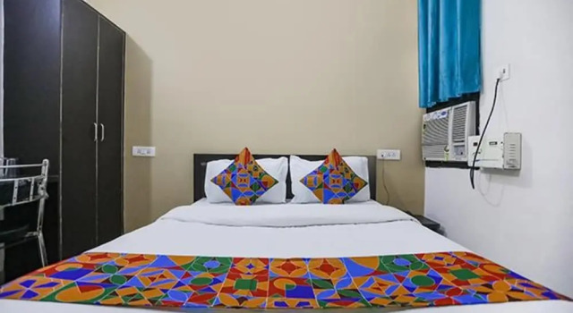 Номер Deluxe Fabhotel Lily Grand