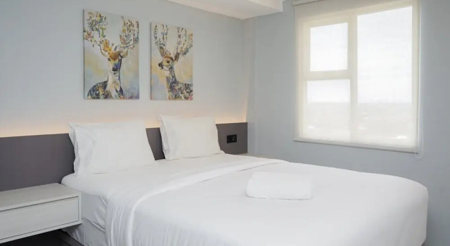 Brand New And Comfy Studio Baileys Apartment, Book Apartment Hotels in South Tangerang with a Pool, Swimming Pool