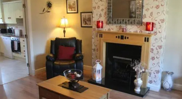 Garden View Self Catering Lough Rynn, Prenota Hotel Mohill 