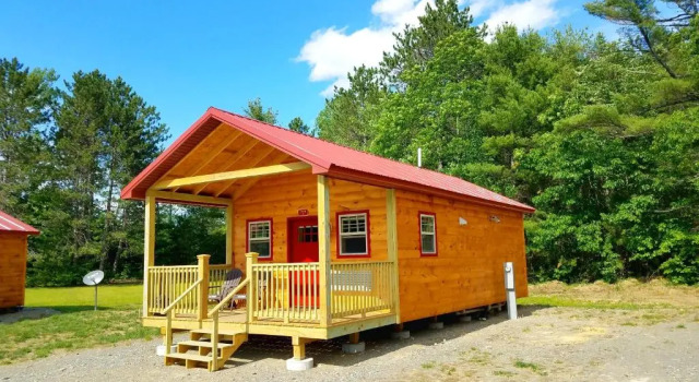 Коттедж c 1 комнатой Abbot Trailside Lodging