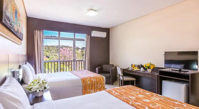 Tauá Hotel & Convention Caeté, Забронировать Отель Отели Минас-Жерайс с бассейном, Бассейн