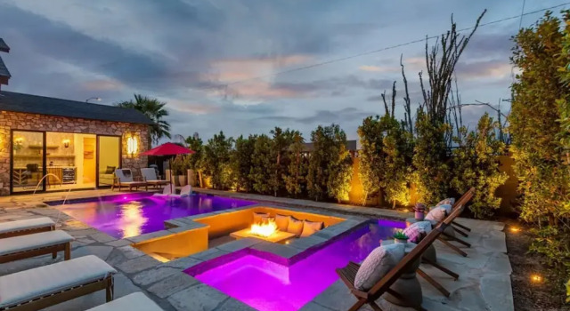 Stonewood Luxe Estate 5 Showers Heated Pool GYM, Забронировать Дом для отпуска Отели Скотсдейл с парковкой, Парковка