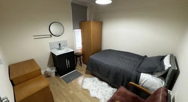Sterling House B&B Heathrow, 예약 베드 앤드 브렉퍼스트 London Heathrow Airport 그레이터 런던