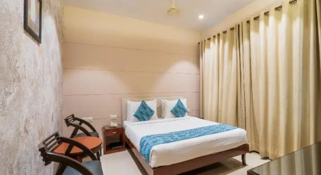 Номер Premium Cosy Grand, Chanakyapuri by The Cosy Hotels