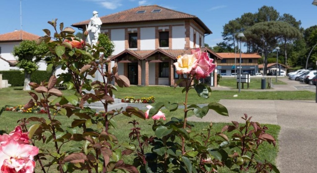 Piot T2 200m de la Plage, Prenota Appartamento Hotel a Aquitania con parcheggio, Parcheggio