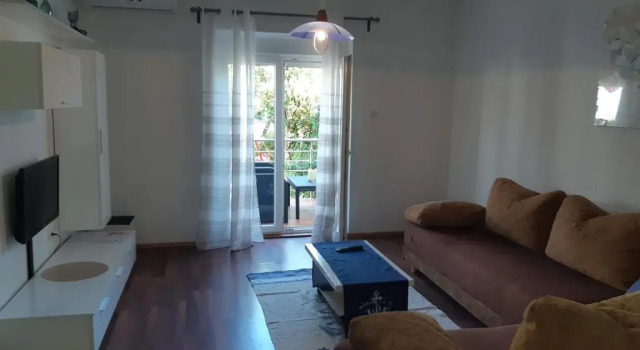 Apartments Lola, Забронировать Апартаменты/квартира Отели Биоград-на-Мору с парковкой, рядом с Kornati Marina, Парковка