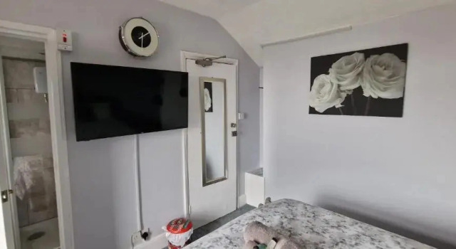 Standard single cameră Cherrylee